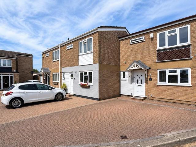 Sandringham Close, Stanford Le Hope SS17, 3 bed end terrace house to rent, £1,500 pcm | PrimeLocation