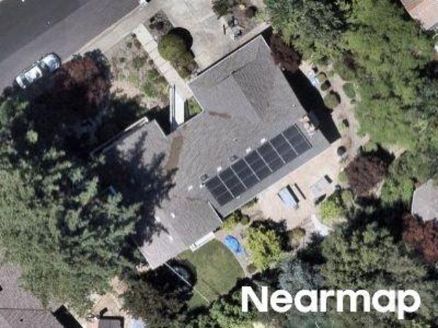 Sandringham Dr N
