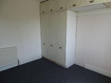 Sandringham Road, Northolt 4 bed terraced house to rent £2,750 pcm £635 pw
