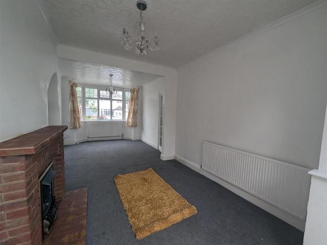 Sandringham Road,Great Barr 3 bed semi detached house to rent £1,195 pcm £276 pw