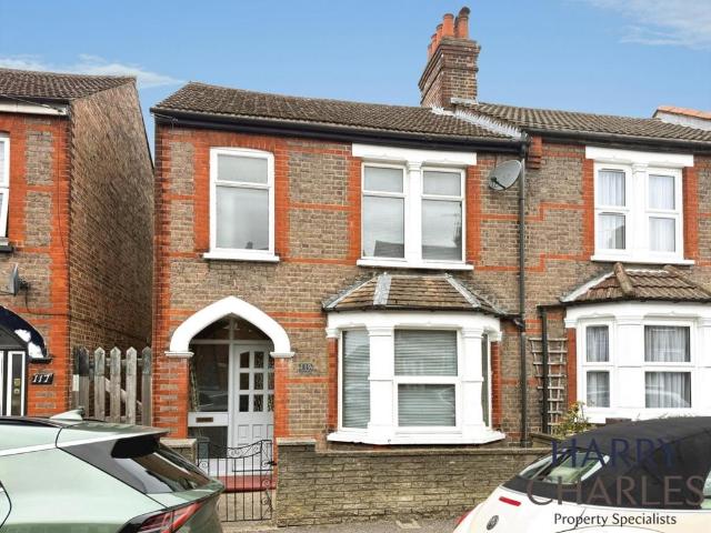 Sandringham Road, Watford WD24 3 bed end of terrace house to rent £2,000 pcm £462 pw
