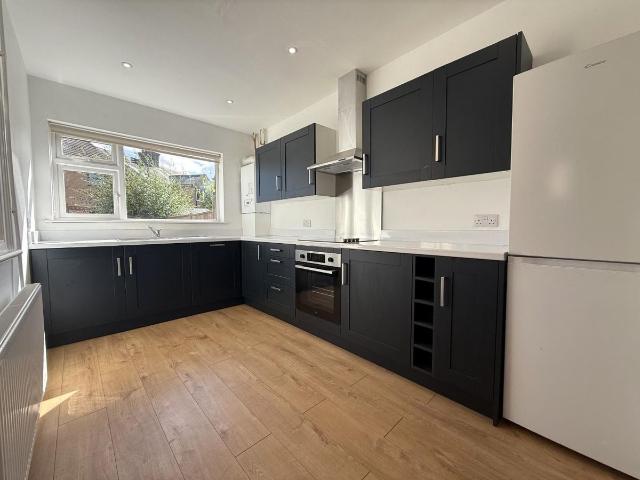 Sandringham Road, Watford WD24, 3 bed property to rent, £2,000 pcm | PrimeLocation