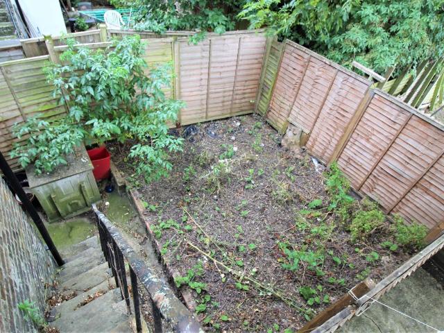 Sandringham Road, Willesden Green NW2, 4 bed maisonette to rent, £2,500 pcm | PrimeLocation