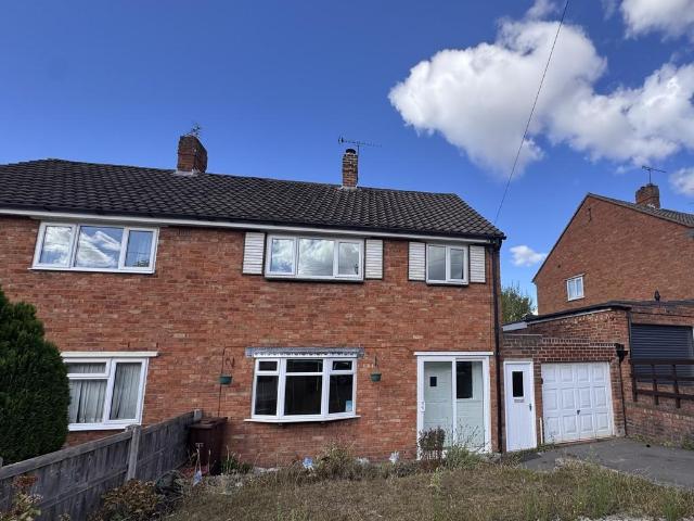 Sandringham Road, Wolverhampton WV4 3 bed semi detached house to rent £1,195 pcm £276 pw