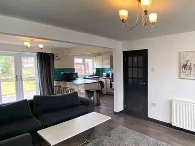 Sandwell, B43 5NH, United Kingdom | 3 bed house for rent #117333720 | Rentberry