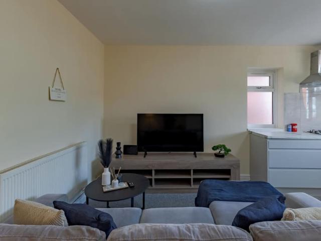Sandwell, B66 2DD, United Kingdom | 2 bed apartment for rent #152269877 | Rentberry