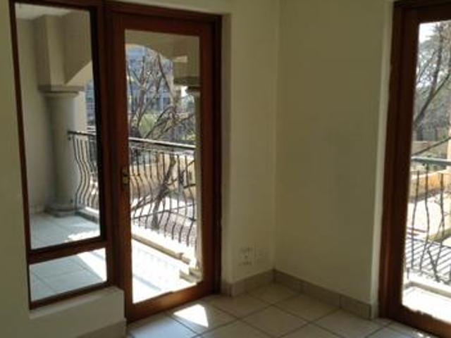 sandton/sandown rental 2 bed walk to.