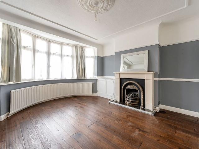 Sandy Way, Shirley, Croydon CR0, 4 bed terraced house to rent, £3,500 pcm | PrimeLocation