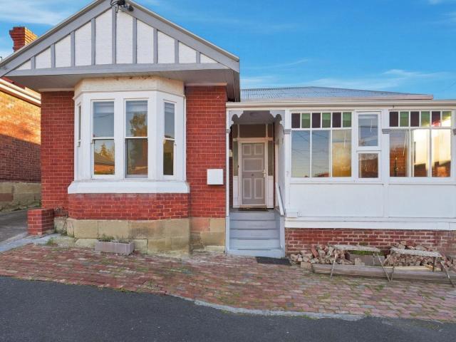Sandy Bay, 7 Lincoln Street