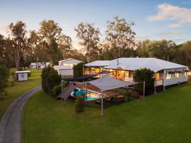 Sandy Creek Cottage | A Private Acreage Retreat with Tamborine Charm