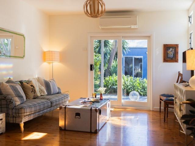 'Sandy Days' Character, calm and space to spread out in central Kiama