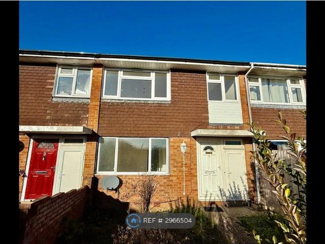Sandy Hill Road, Farnham GU9, 4 bed terraced house to rent, £1,895 pcm | PrimeLocation