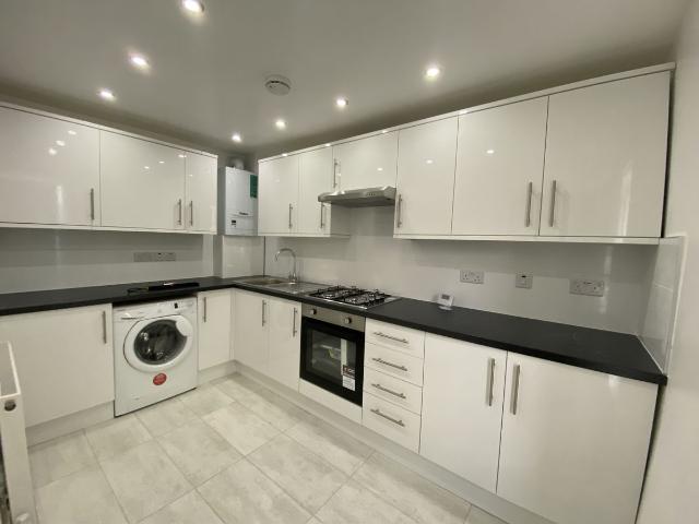 Sandy Hill Road, London SE18, 2 bed maisonette to rent, £2,300 pcm | PrimeLocation