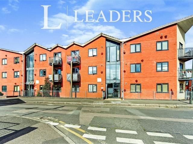 Sandy Lane, Mitcham, CR4 2 bed flat to rent £1,650 pcm £381 pw