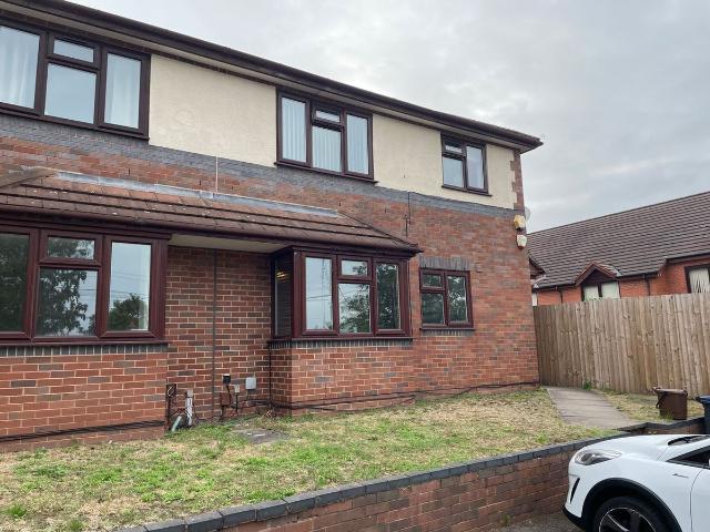Sandy Lane, Great Barr, Birmingham B42, 2 bed flat to rent, £875 pcm | PrimeLocation