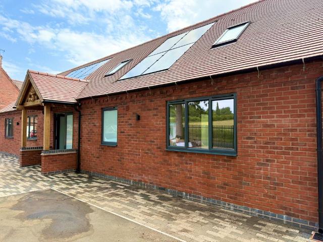 Sandy Lane, Leamington Spa, CV32 4 bed apartment to rent £3,000 pcm £692 pw