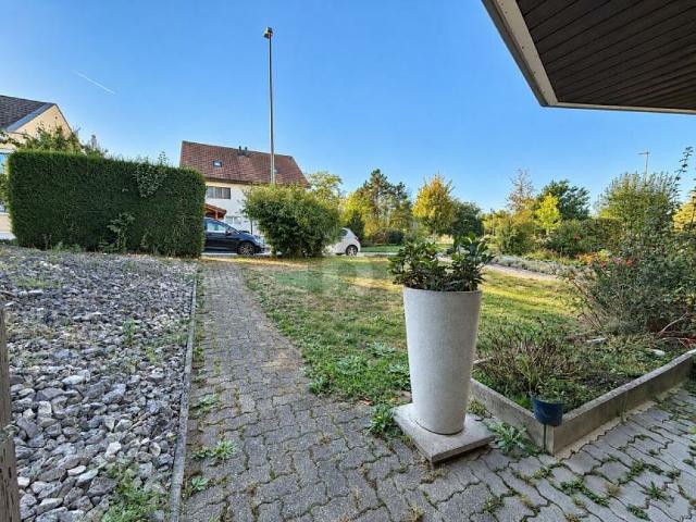 SANIERT UND MODERN MIT GARTEN UND TIEFGARAGE