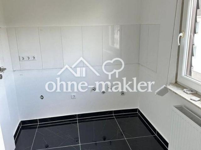 Sanierte 4 Zi Wohnung mit Balkon in Willroth