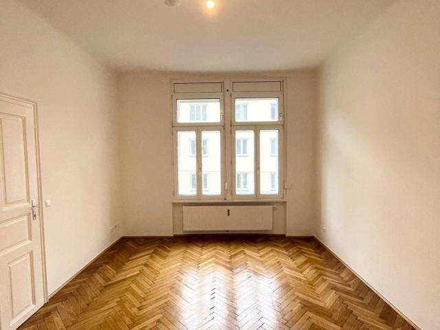 Sanierte 4 Zimmer Wohnung mit 2 Balkonen in Gries Provisionsfrei!