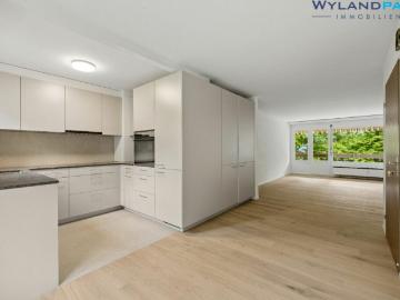 sanierte 4.0 Zimmerwohnung mit grossem Balkon an zentraler Lage HP