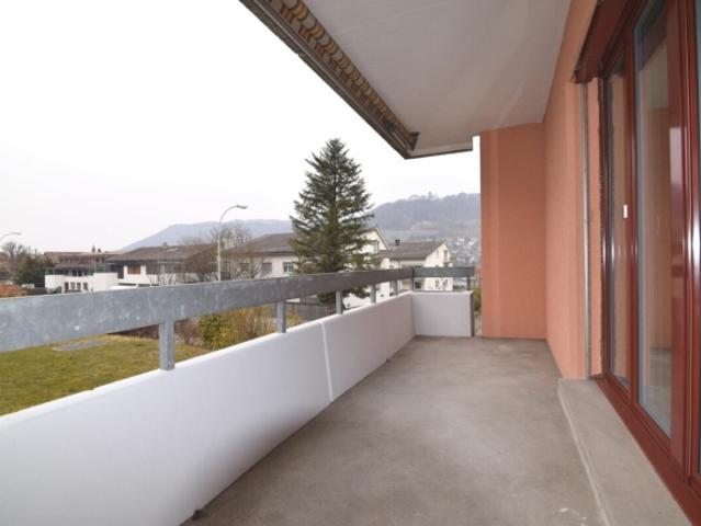 Sanierte 4.5 Zimmerwohnung im 1.OG