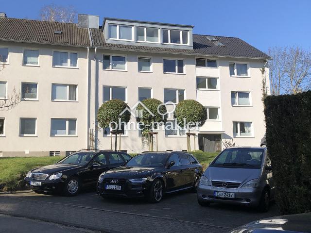 Sanierte 60qm Wohnung mit großen Balkon in Essen Bergerhausen an Einzelperson mittleren Alters