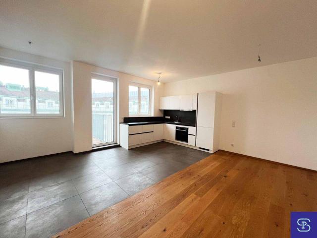 Sanierte 69m² DG Wohnung + 7m² Balkon im revitalisierten Altbau mit Lift 1050 Wien