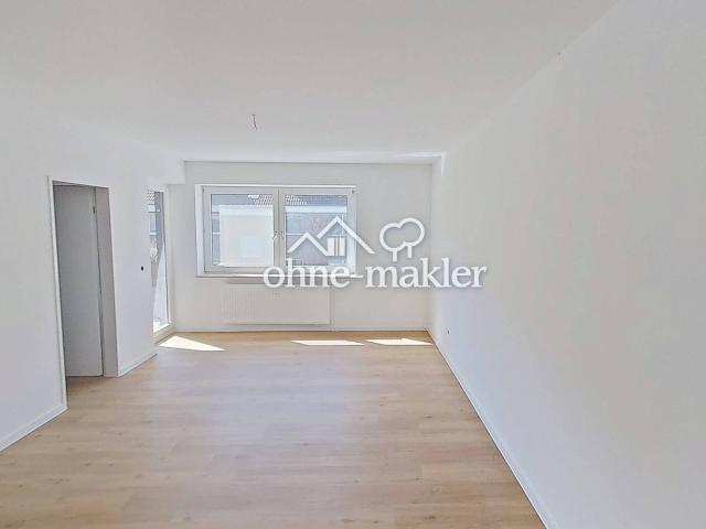 Sanierte 1 Zimmer Wohnung mit Balkon, EBK und modernem Duschbad