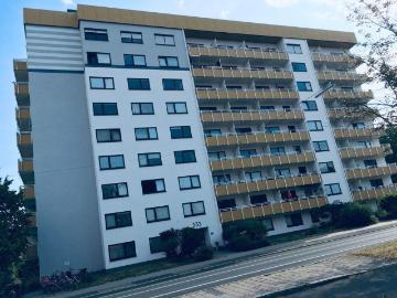 Alles neu! Kernsanierte 1 Zimmer Wohnung mit Top Infrastruktur