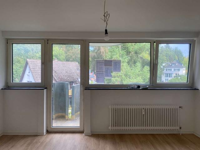 Sanierte 1 Zimmer Single Wohnung mit Balkon