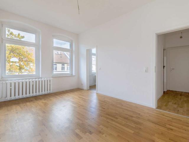 Sanierte 2 und 3 Raum Wohnungen an der Merseburger Straße