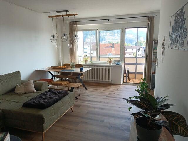 Gemütliche 2 Zi Wohnung in Dornbirn mit traumhaften Ausblick mit überdachtem Balkon. Keine Vertragskosten
