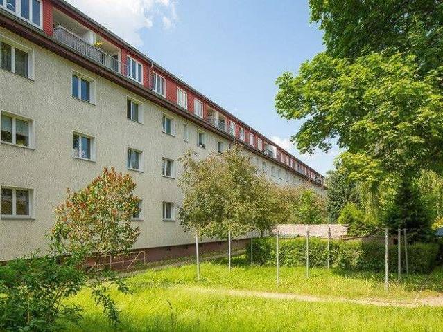 Sanierte 2 Zimmer Wohnung mit Duschbad ab sofort!