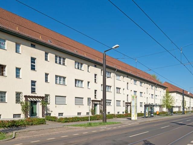 Sanierte 2 Zimmer Wohnung Berlin Niederschönhausen mit Balkon, vermietbar Ende Sep. 2026!