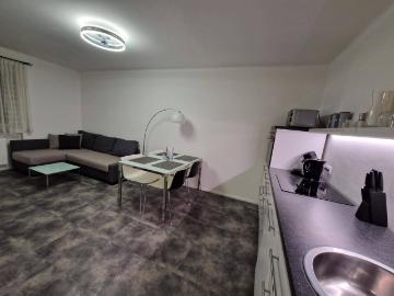 Sanierte 2 Zimmer Wohnung im Zentrum Salzburgs – Vollmöbliert & Einzugsbereit