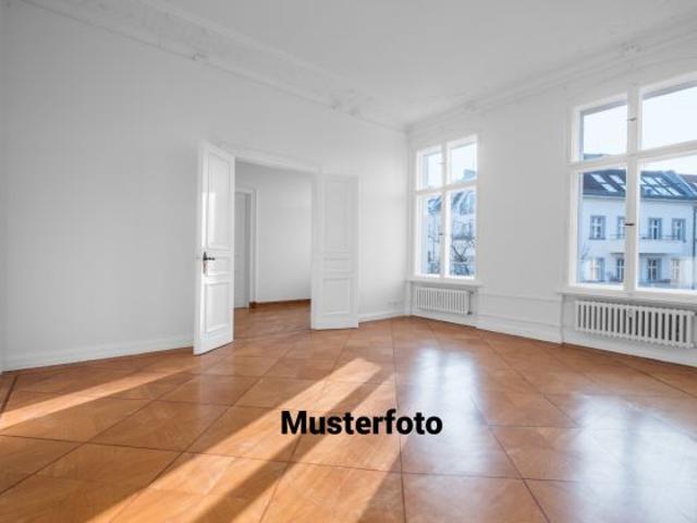 Sanierte 2 Zimmer Wohnung in attraktiver Lage