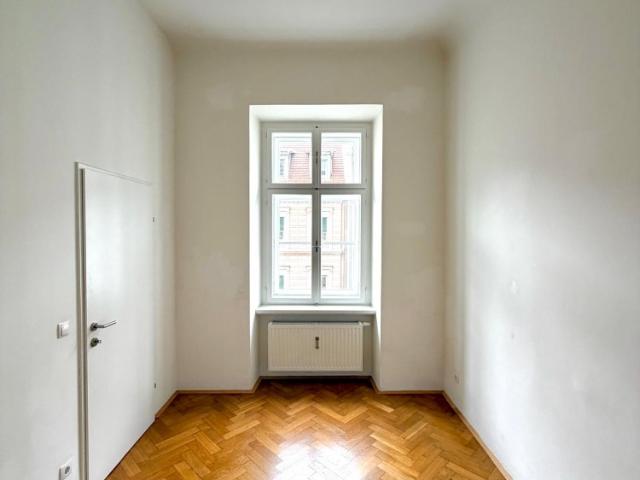 Sanierte 2 Zimmer Wohnung in der Annenstraße Provisionsfrei!