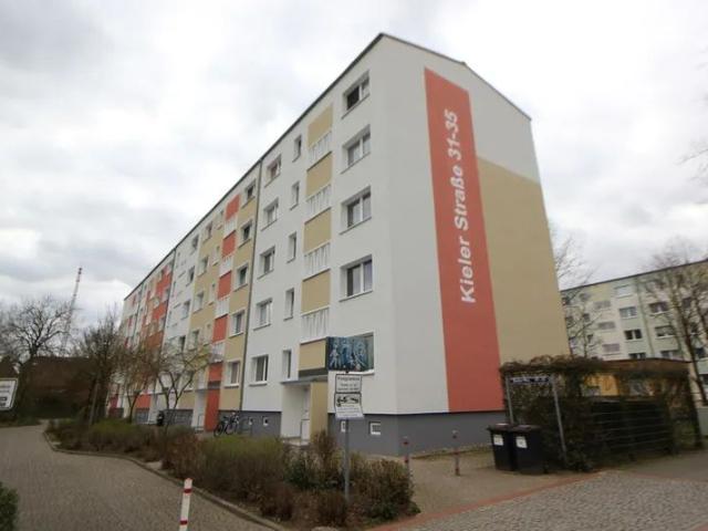 Sanierte 2 Zimmer Wohnung in Lankow zu mieten!