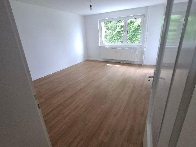 Sanierte 2 Zimmer Wohnung zu vermieten