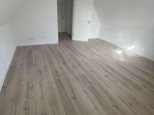Sanierte 2 Zimmer Dachgeschosswohnung in Großbottwar