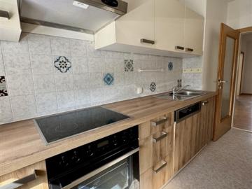 sanierte 2 Zimmer Eigentumswohnung mit neuwerigem Küchenblock und Balkon / / Judenburg