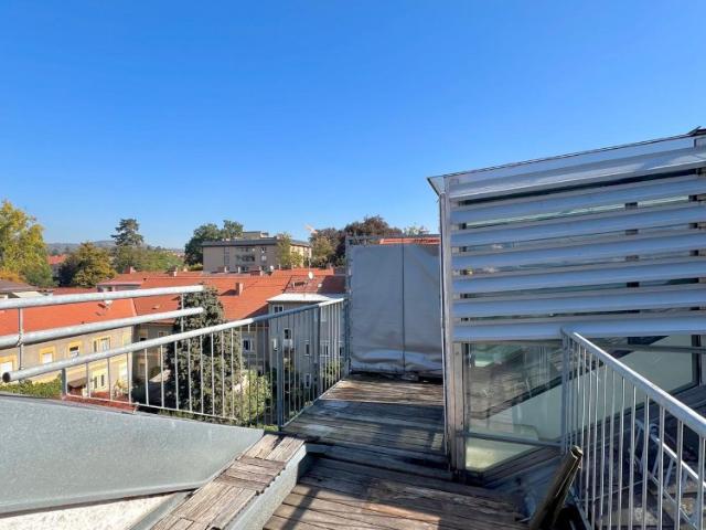 Sanierte 2 Zimmer Maisonette mit 5 m² Terrasse, Uninähe Provisionsfrei!