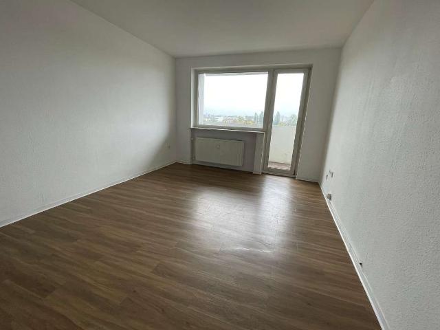 Sanierte 2 Zimmerwohnug mit Balkon in Offenbach