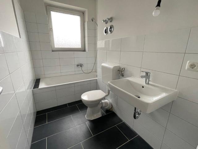Sanierte 2 Zimmerwohnung mit Balkon