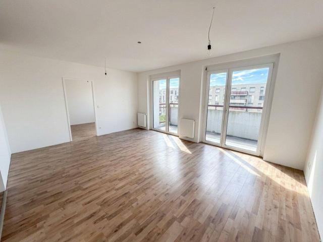 Sanierte 2 Zimmerwohnung mit Balkon und neuer Küche! unbefristet! 2 Monate mietfrei!