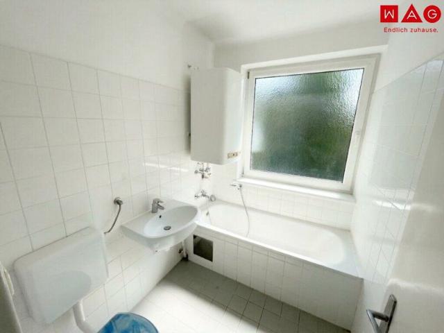 Sanierte 2 Zimmerwohnung, zentrumsnah, mit Balkon und Lift!