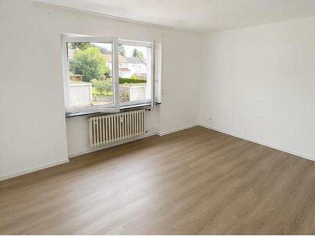 Sanierte 2 & 3 Zimmer Wohnung – ideal für Singles/Paare
