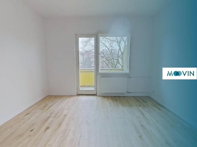 Sanierte 2,5 Zimmer Altbauwohnung mit BALKON und EBK in Steglitz