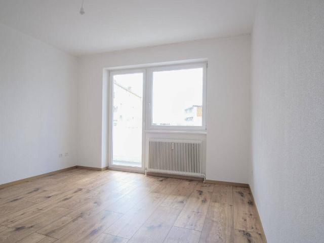 sanierte 2er WG / 2. Zimmer Wohnung mit Balkon