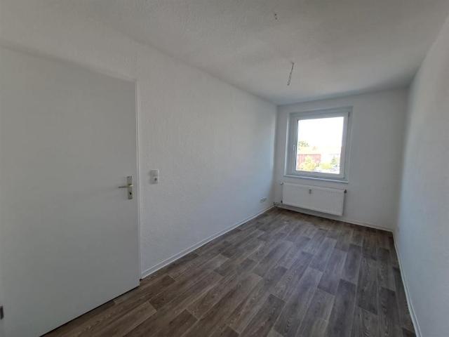 Sanierte 3 Raum Wohnung in ruhige Wohnlage